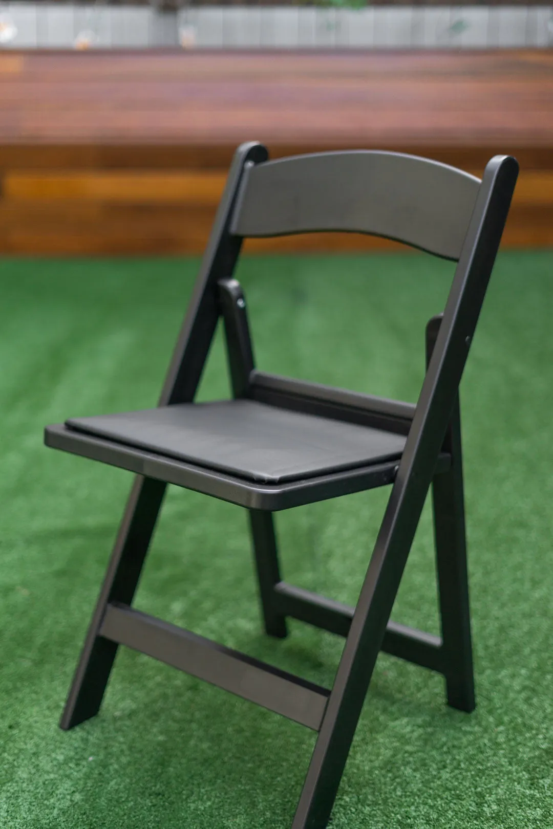 BULK 52  Black Americana Chair