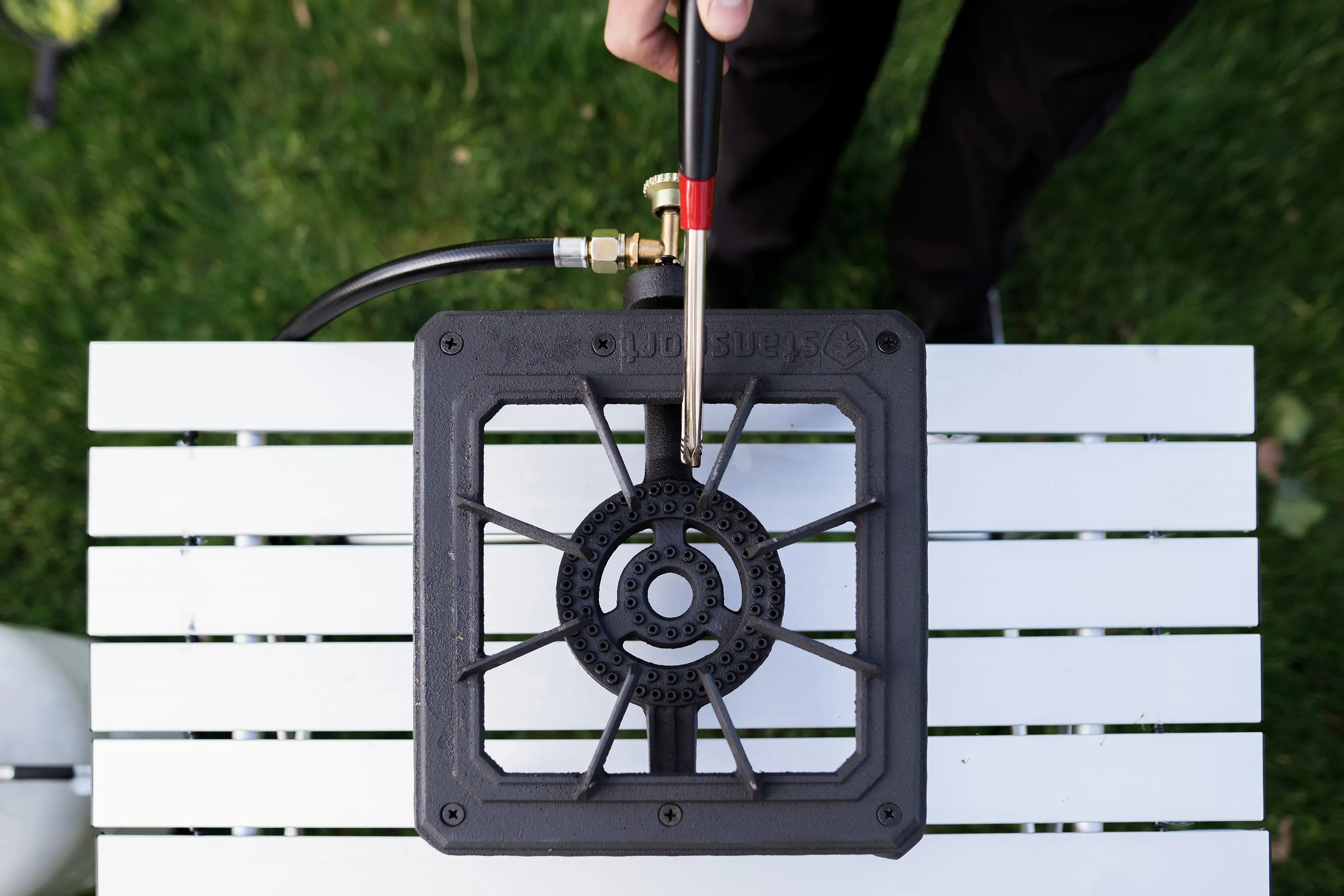 Cast Iron Stove - Single Burner With Regulator Hose