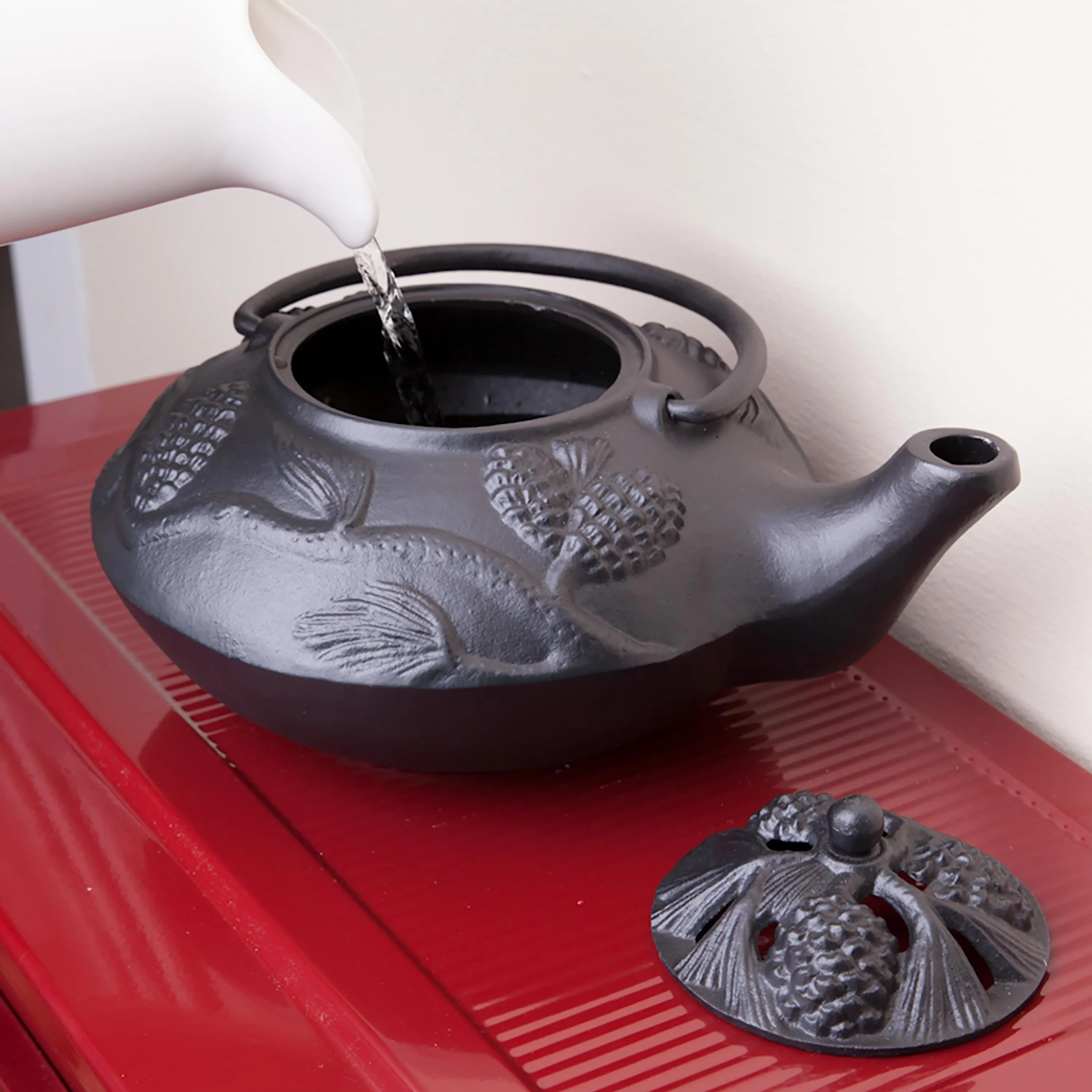 Cast Iron Wood Stove Kettle Steamer with Pine Cone Design