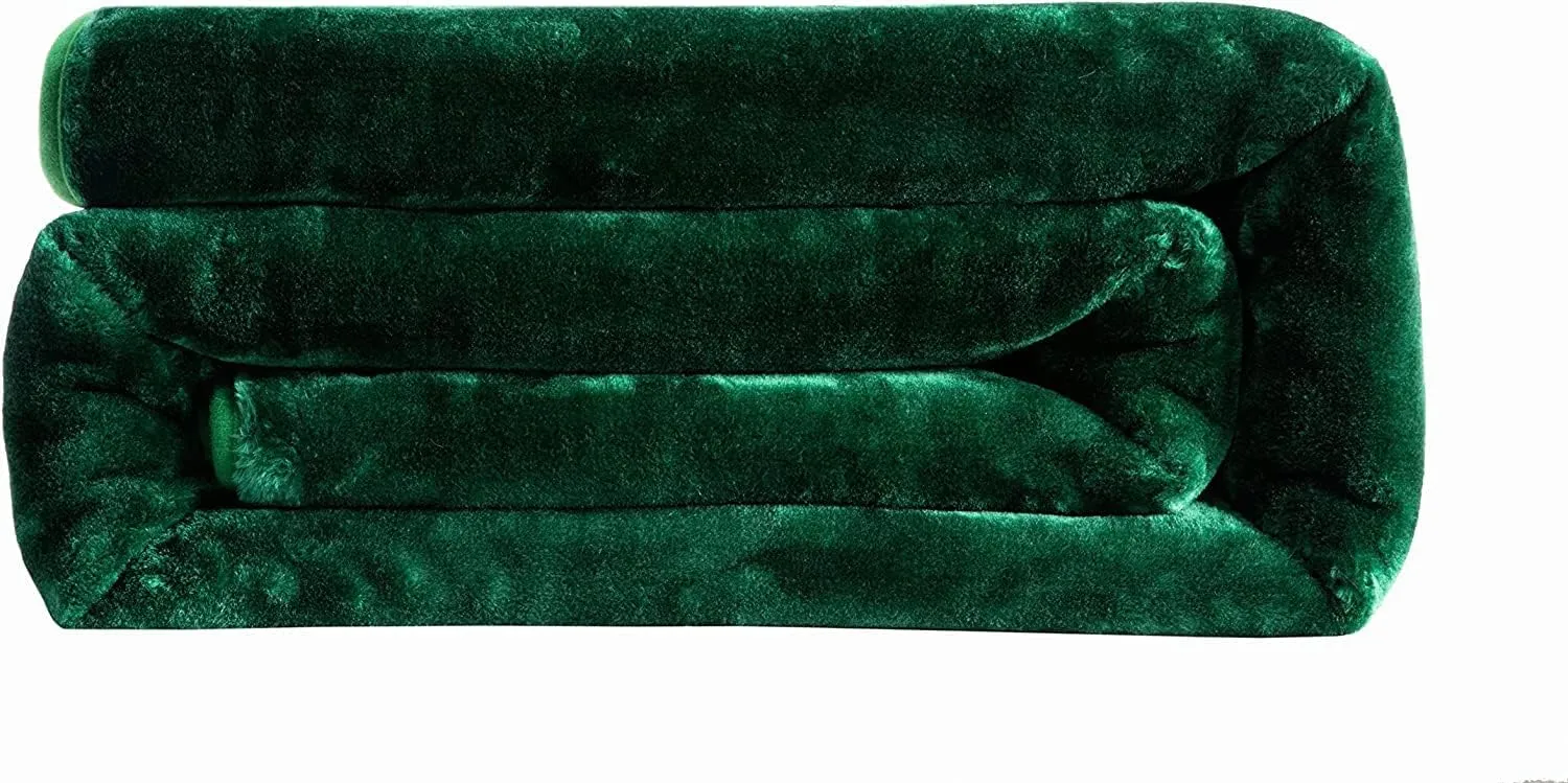 Chezmoi Collection Solid Green Bed Blanket Heavy Thick One Ply Fur Korean Mink Blanket King Size (Oversized Queen) 85"x95", 9-Pound