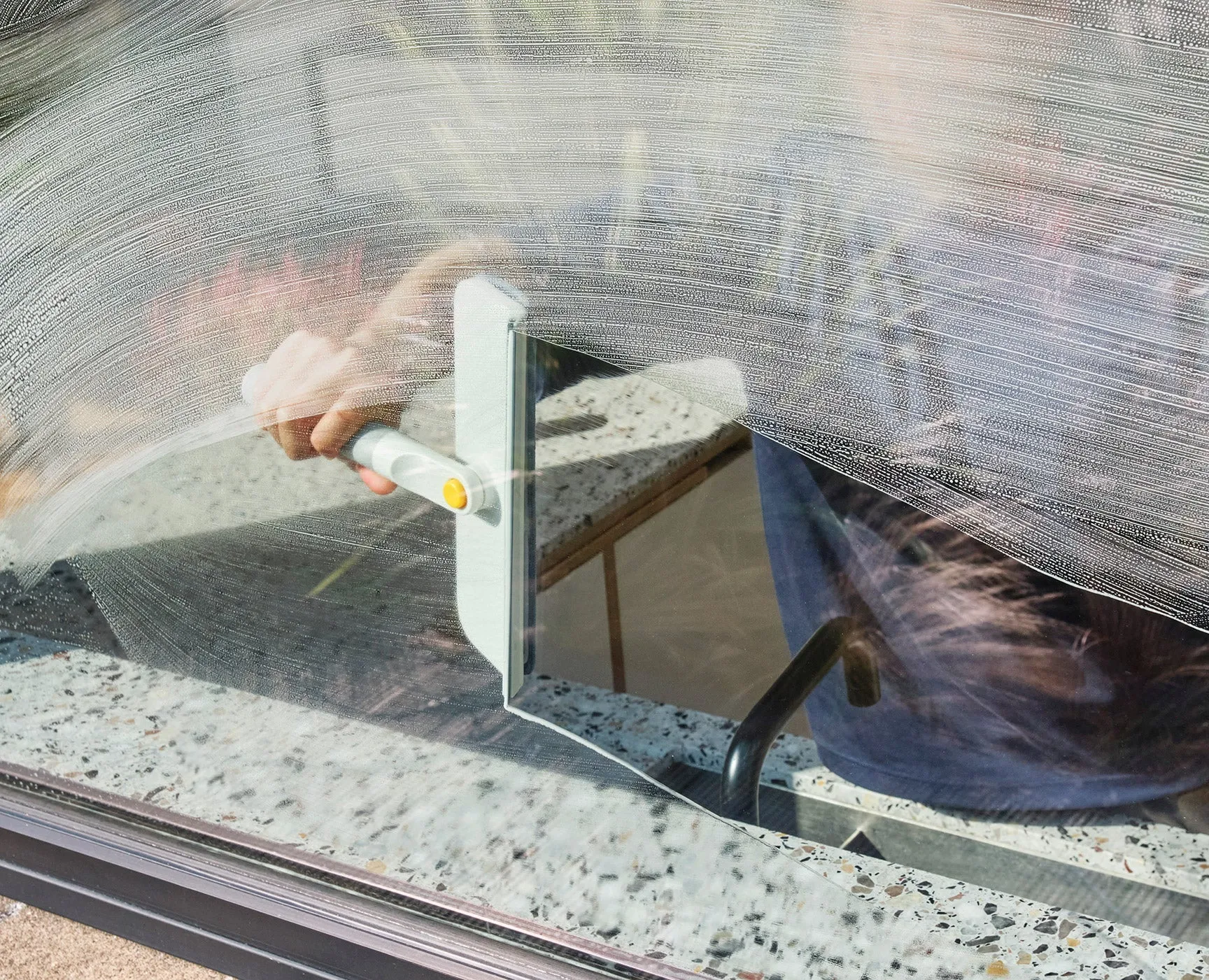 CleanTech™ 2-in-1 Glass Cleaning Tool