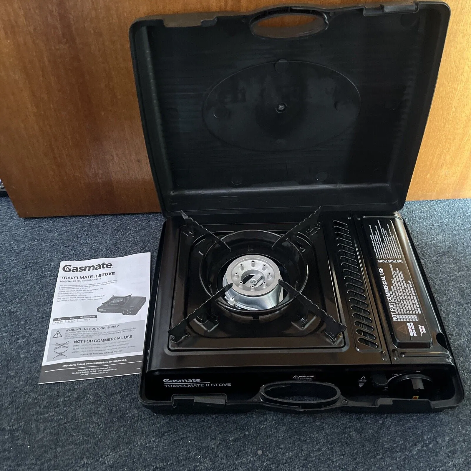 Gasmate CS401 Portable BBQ Butane Stove with Carrying Case  *Never Used*