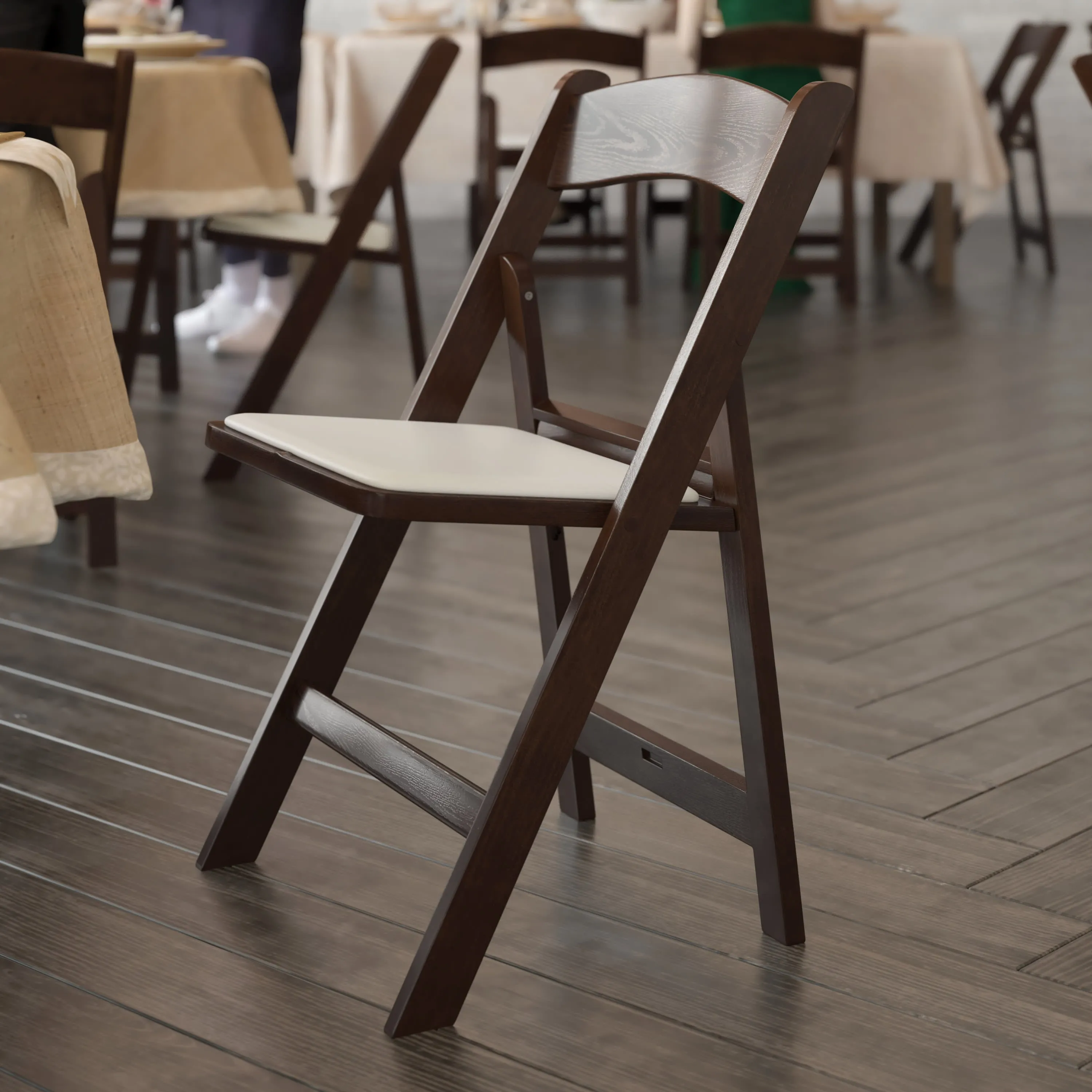 HERCULES Commercial Indoor/Outdoor Lightweight Wood Look Resin Folding Event Chair