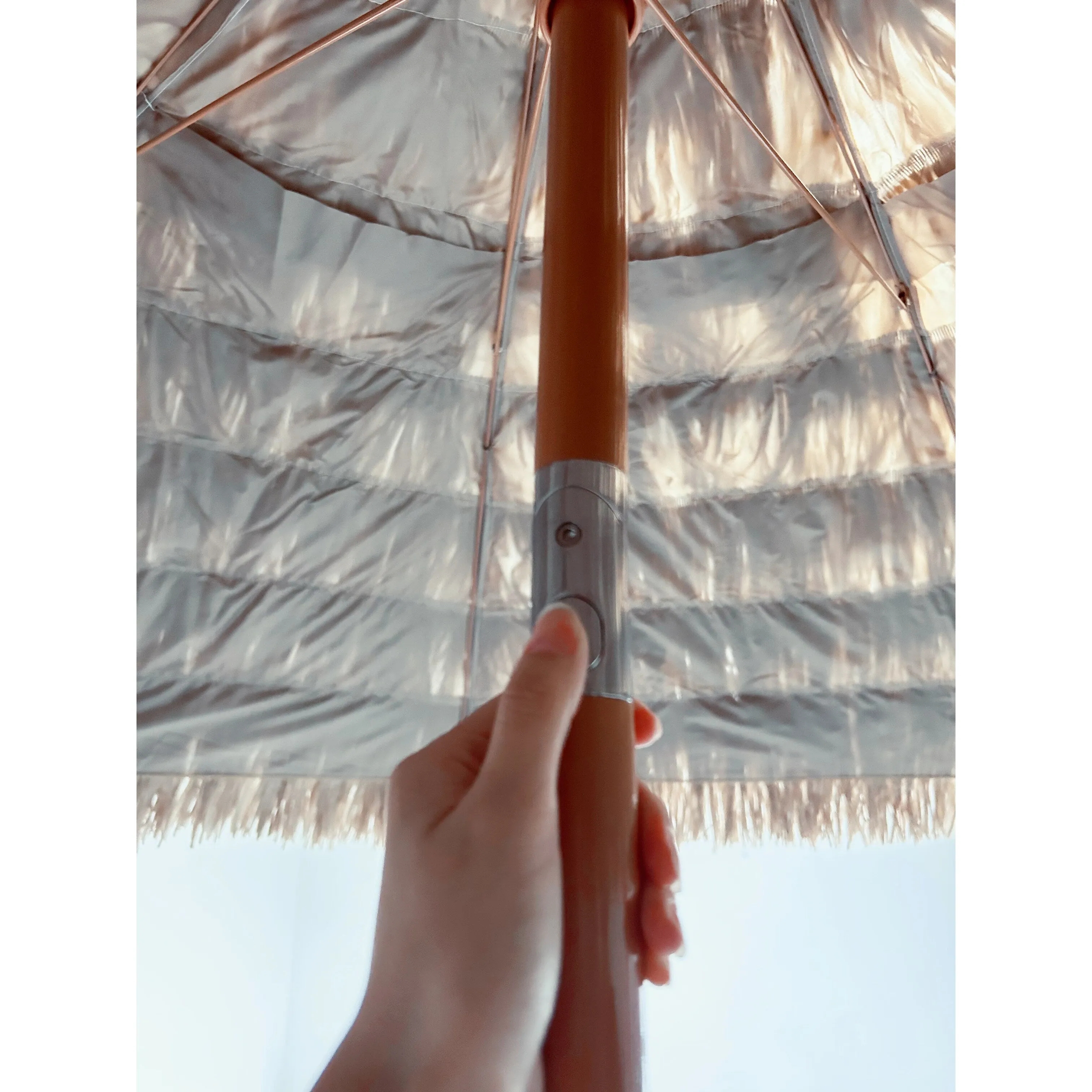 Thatched Patio Outdoor Tiki Umbrella Hot Tiki Hut Hawaiian Grass Skirt Beach Umbrella Straw Umbrella with Paraparafia